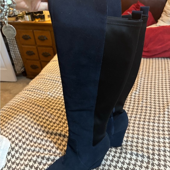 Suede knee high boots , wedge heel Navy Charles David - Picture 10 of 14